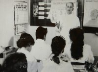 Занятие проводит доцент Ю.А. Тамарин.